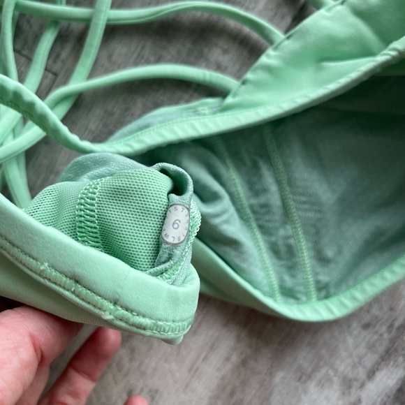 Lululemon Free to be bra 😊❤️😊 in sea foam green - Picture 4 of 4